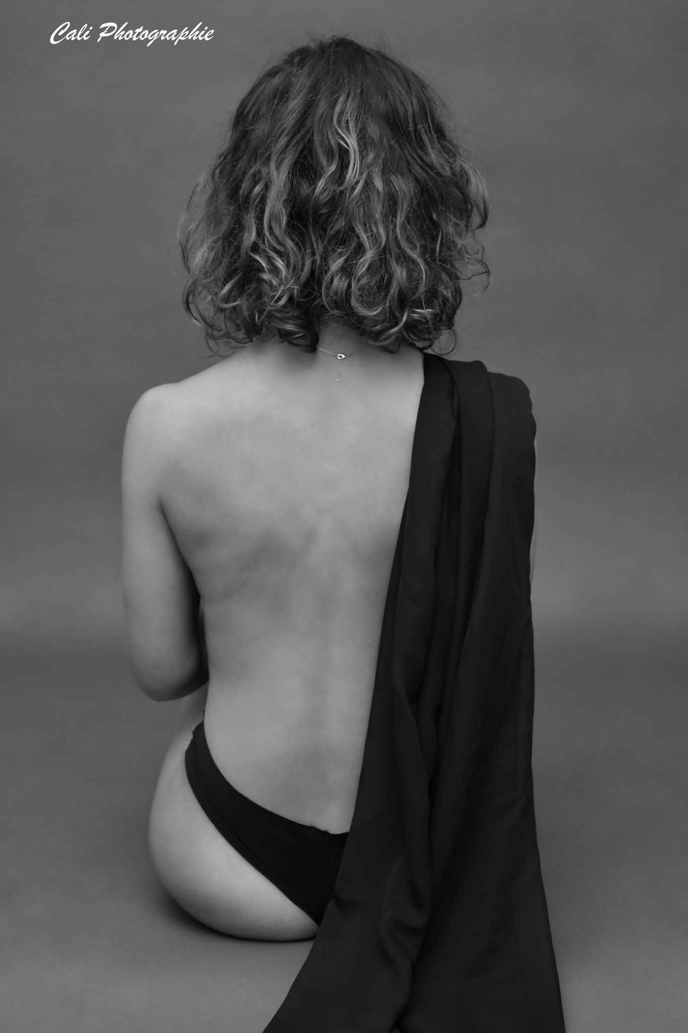 seance boudoir -boudoir autour de epernay - photographe professionnelle marne - photo confiance en soi - photos boudoir - photo femme sexy - photo mise en valeur - photographe Epernay - photographe Ambonnay - photographe Verzy- photo mise en valeur - photographe Epernay - photographe Ambonnay - photographe Verzy